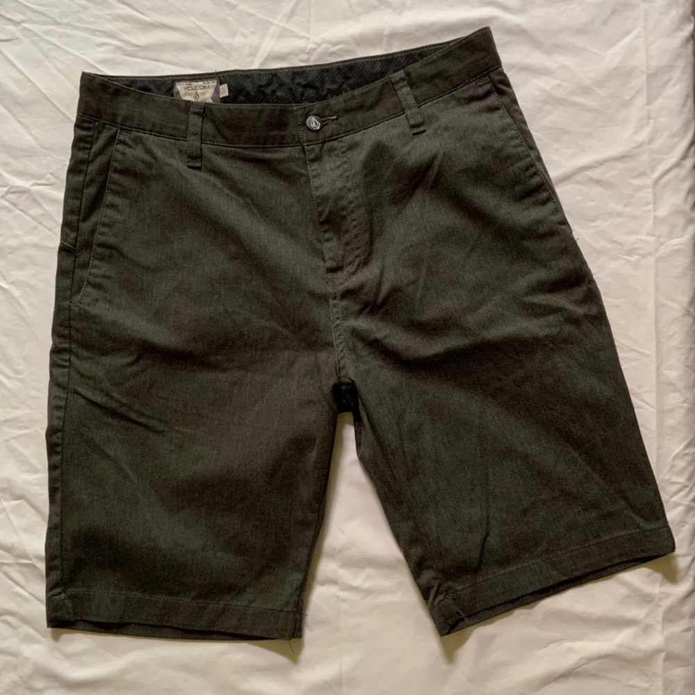 Volcom men’s shorts